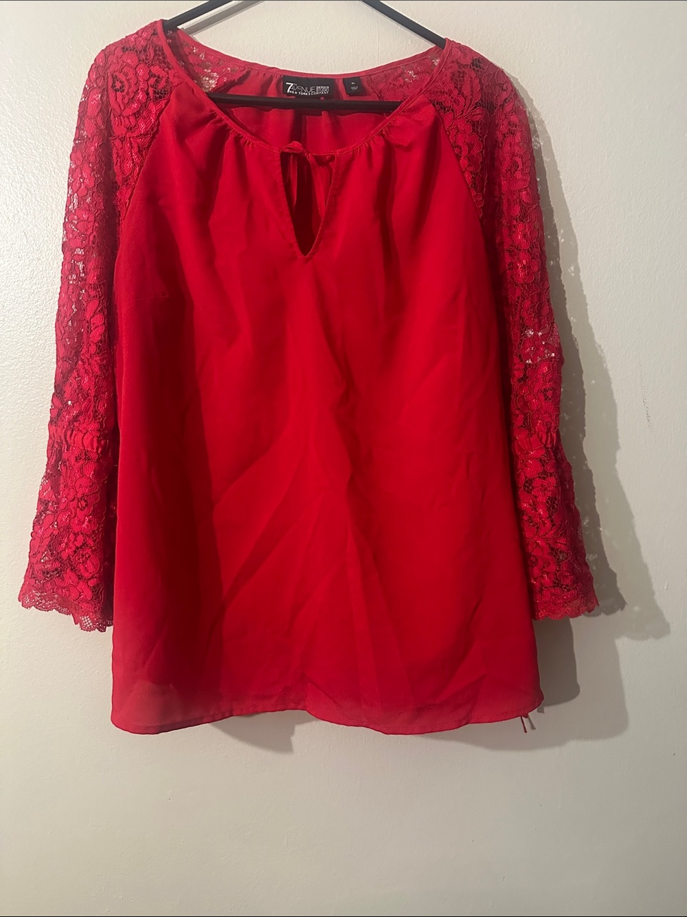 7th avenue desigh New York & company For All Mankind Red Lace-Sleeve Keyhole XL